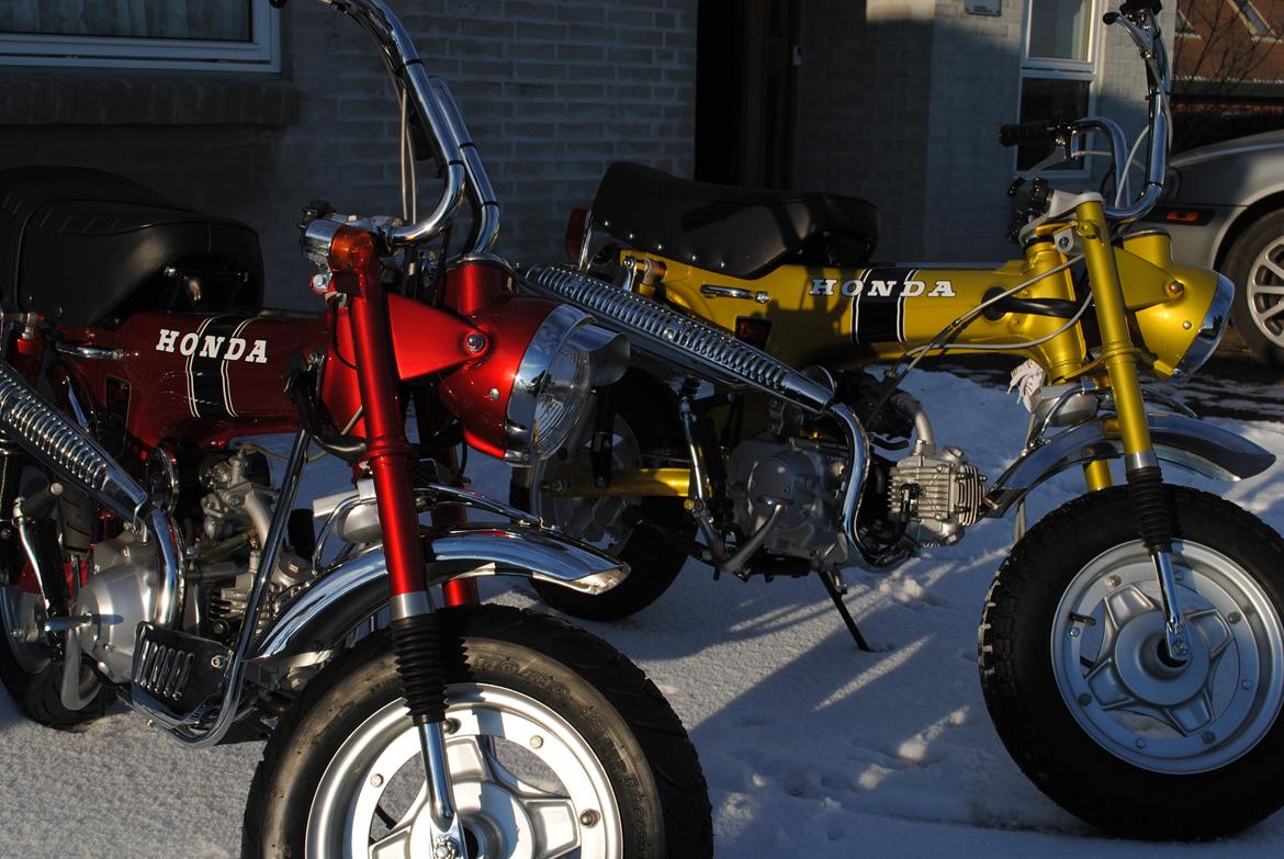 Honda Dax 150ccm Cafe Racer - Mine to Dax der er helt færdige og originale billede 126