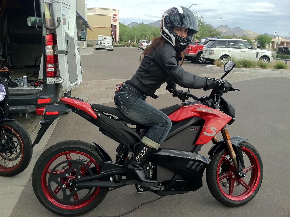 EL motorcykler - Det ser godt ud med en pige på en Zero S billede 45