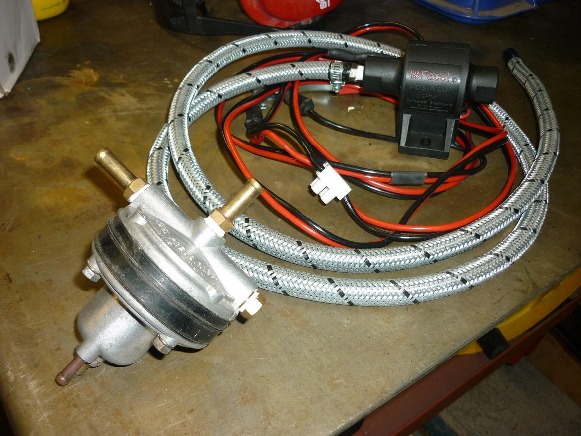 Turbo gsxr 1100 banecykel - benzintryksregulator, benzinpumpe og div. slanger billede 18