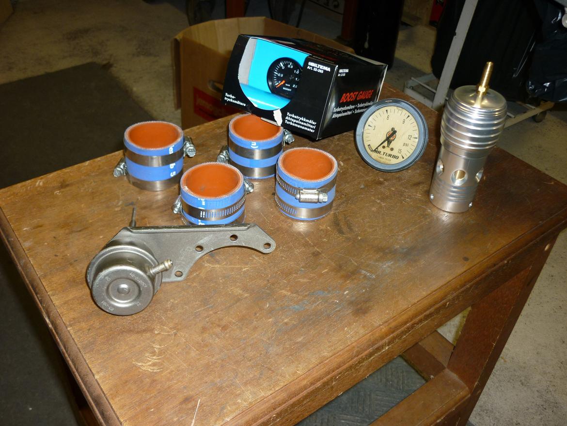 Turbo gsxr 1100 banecykel - Lidt mere grej! 
bla. trykviser/måler og blow off ventilen billede 26