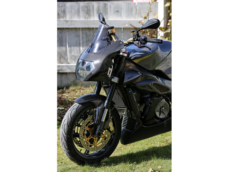 {{currentPhoto.altText}} billede {{currentPhoto.number}}