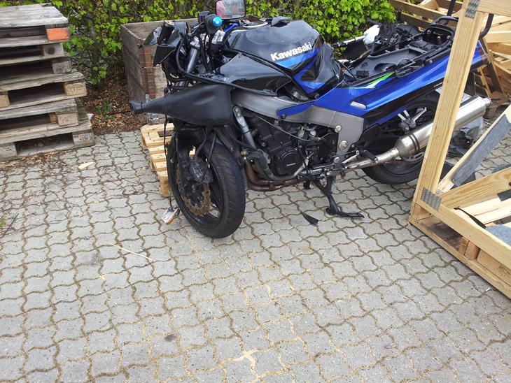 Blandet billeder - Kawa efter ulykke billede 0