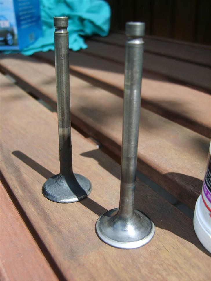 Ventilslibning - Gæt selv hvilken der er færdig !! billede 2