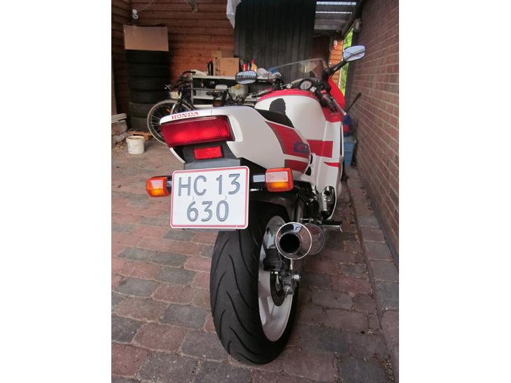Tidligere MC - Fryser lidt i carport.. billede 0