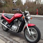 Suzuki VX800