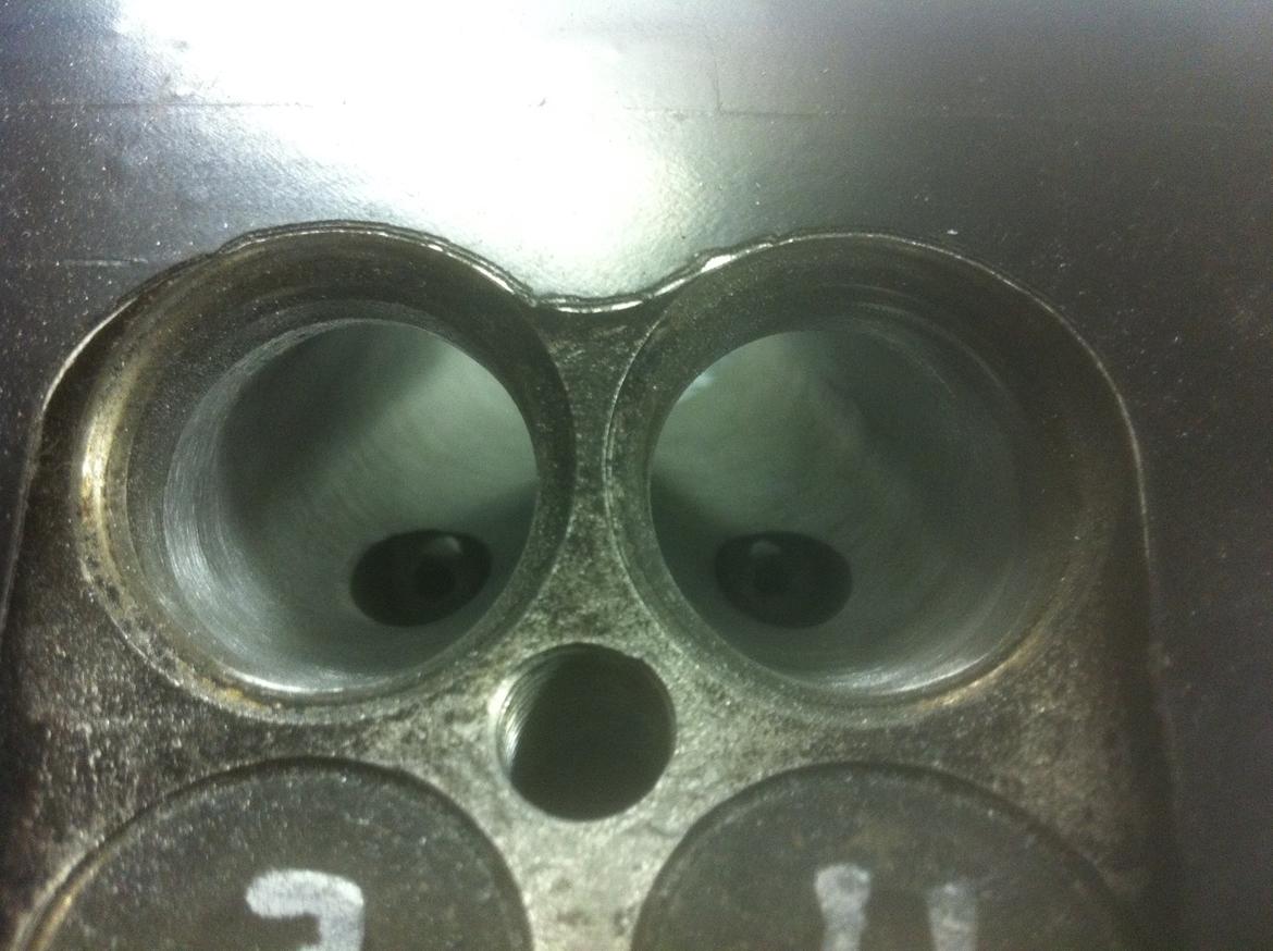 portning af R6 topstykke billede 13