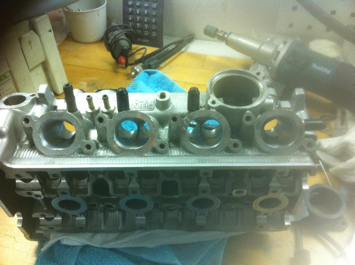 portning af R6 topstykke billede 14