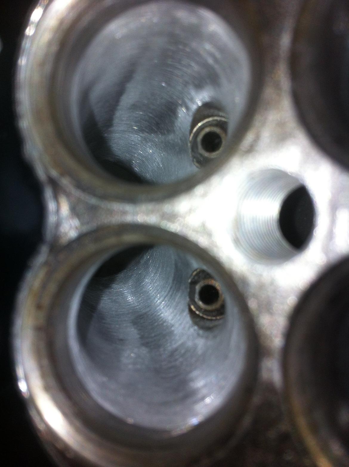 portning af R6 topstykke billede 25