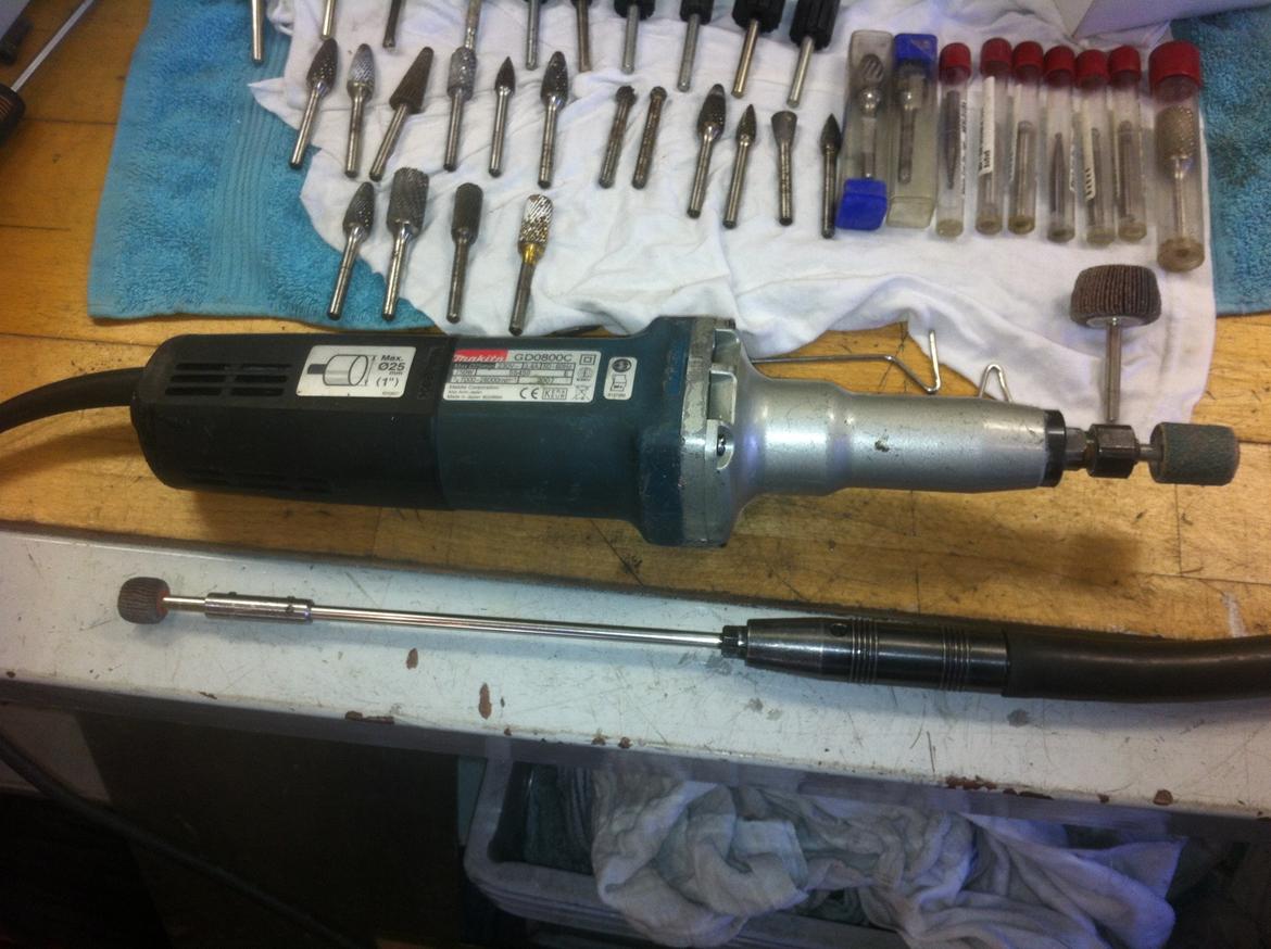 portning af R6 topstykke billede 31