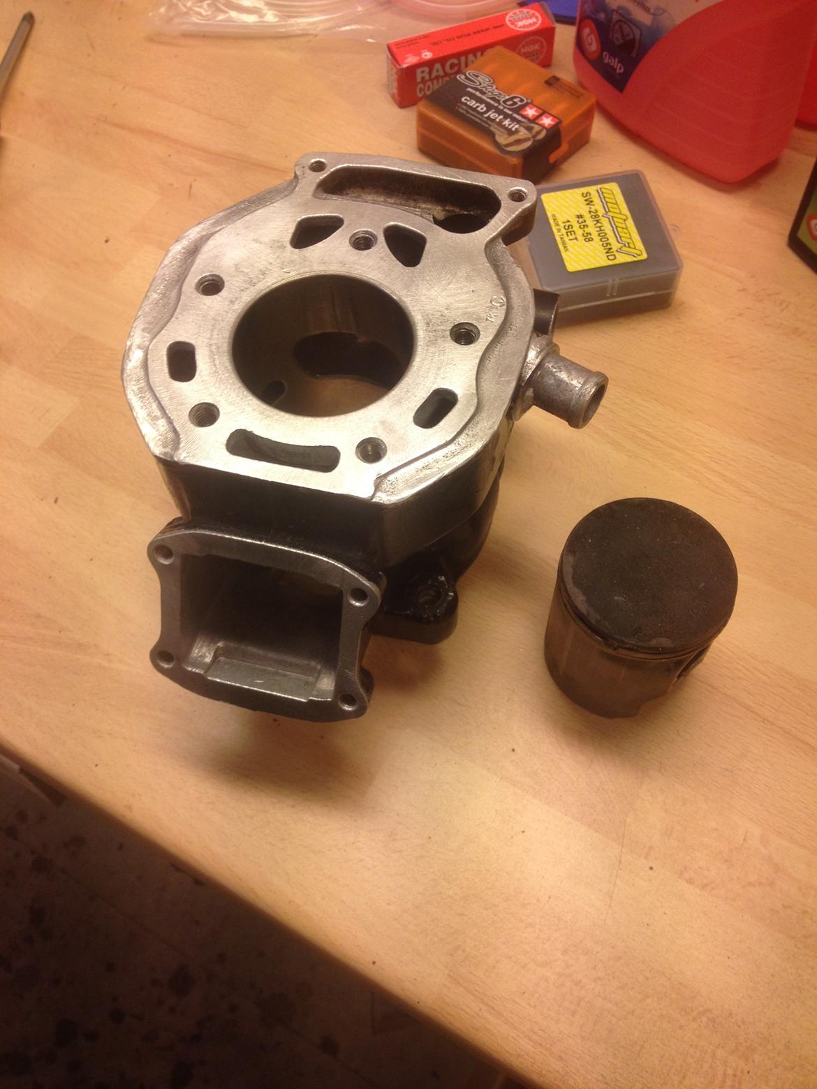 Honda MTX 125 - Cylinder rengjort i håb om honing, men nej. billede 15