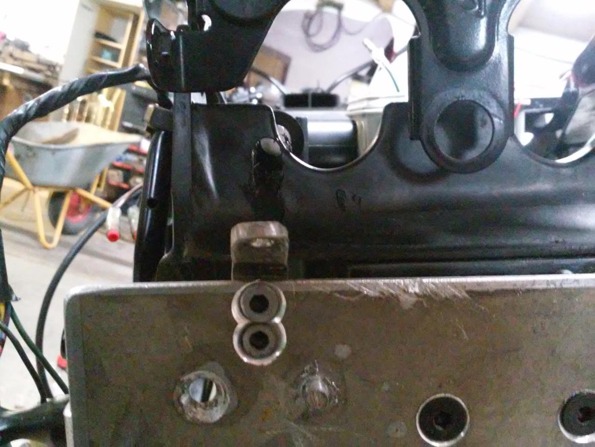 nr plade vipper fzr1000 billede 4