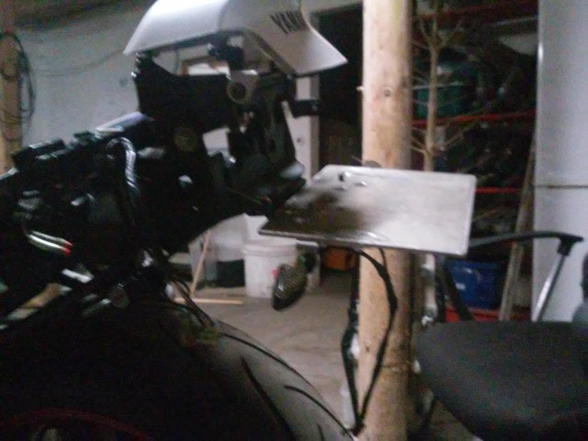 nr plade vipper fzr1000 billede 15