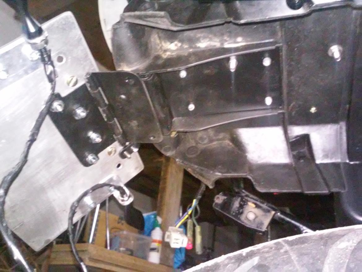 nr plade vipper fzr1000 billede 18