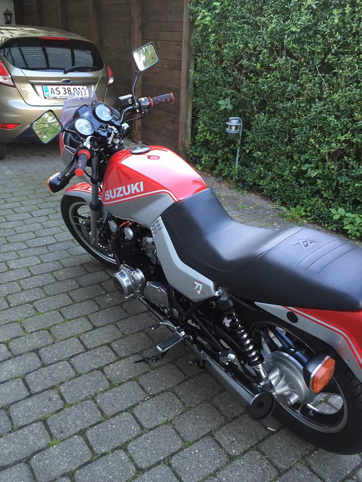 Suzuki gs 650 kantana billede 2