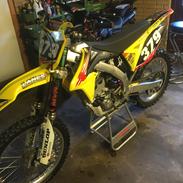 Suzuki rmz 250 2011