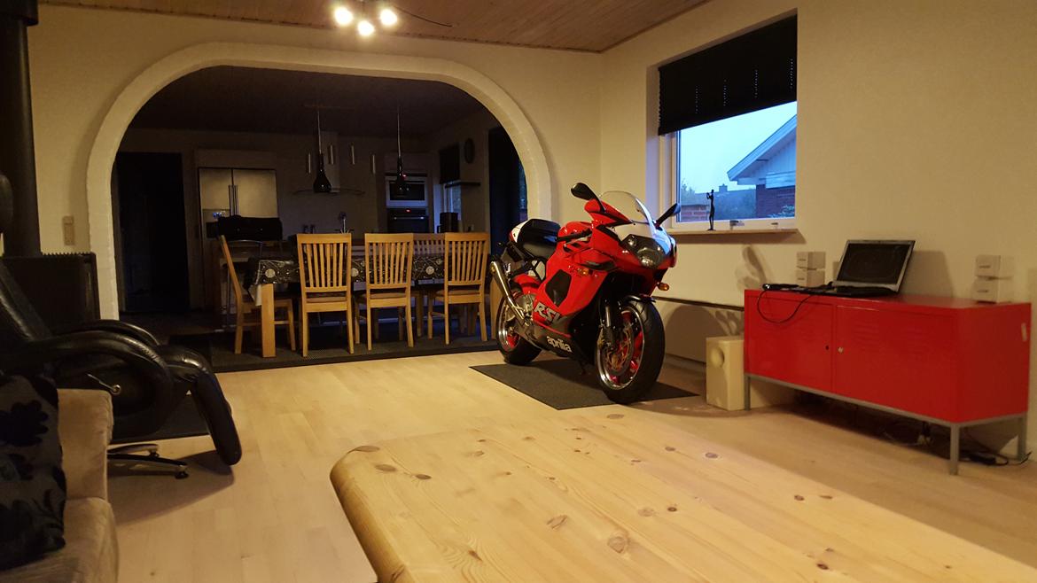 Indendørs opbevaring >:) billede 2