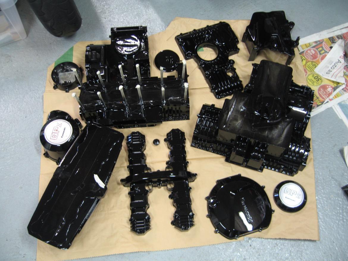 Kawasaki - GPZ 1100 - GPZ1100 UT - 1260  - motor -  tuning - vinterprojekt - projekt - Nam - nam, det skal blive rigtigt dejligt at komme i gang med at samle disse fine stumper. billede 10