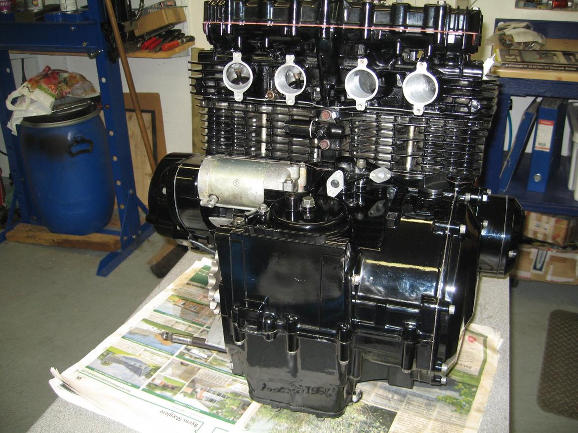 Kawasaki - GPZ 1100 - GPZ1100 UT - 1260  - motor -  tuning - vinterprojekt - projekt - Indsugningskanalerne portet op til max. og har nu 141 hk. billede 45