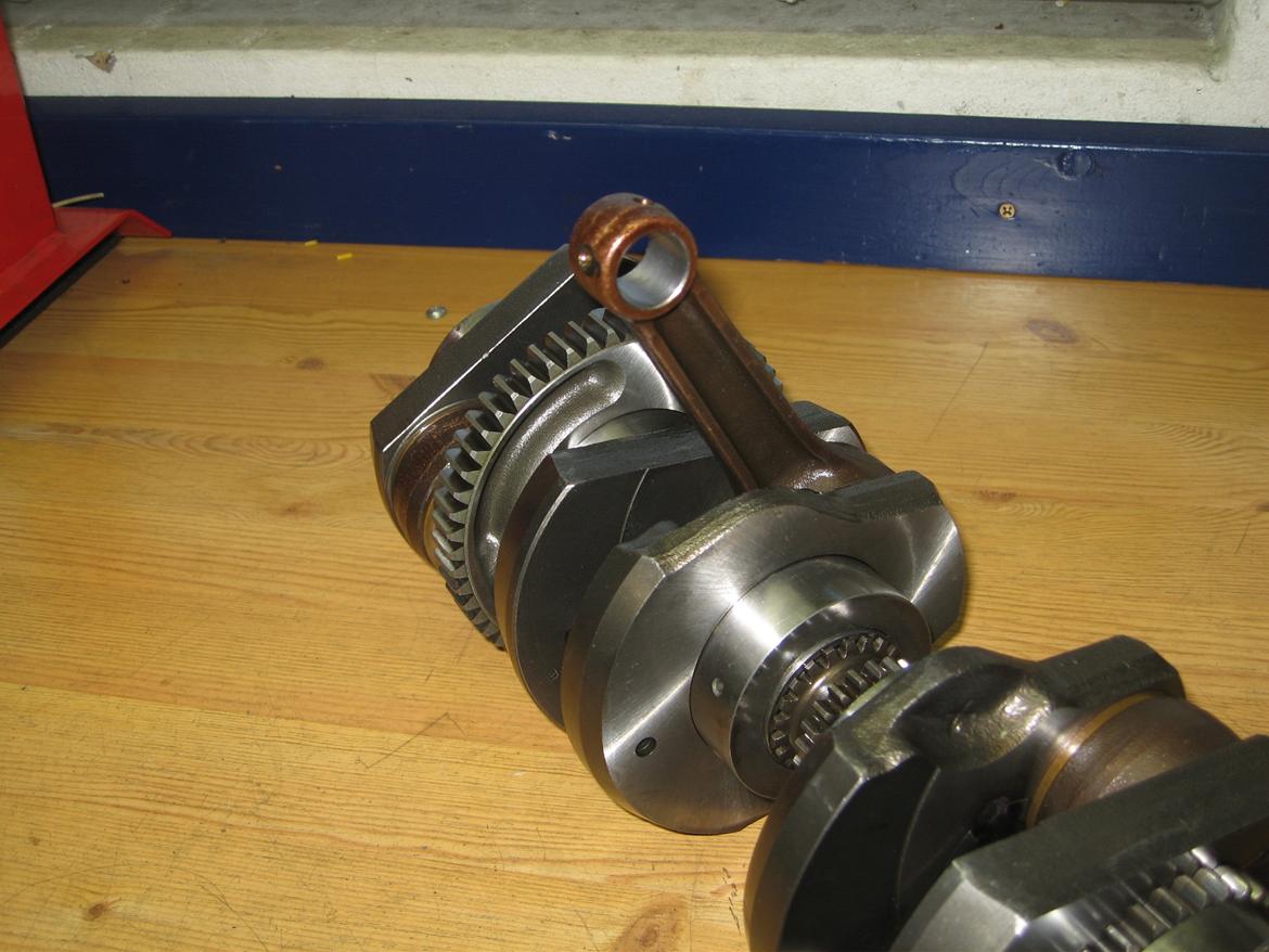 Kawasaki - GPZ 1100 - GPZ1100 UT - 1260  - motor -  tuning - vinterprojekt - projekt - Fine krydspinds huller. billede 14