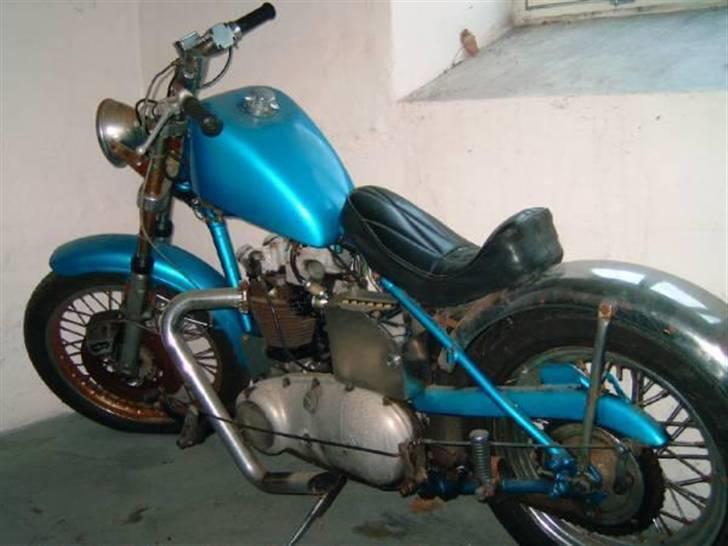 Min gamle Triumph Speedtwin 500ccm årg.54 billede 3