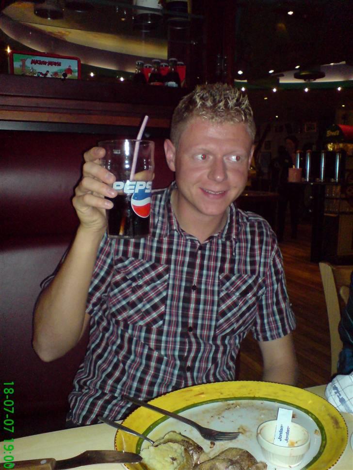 Gokart tur med Silkeborg gruppen Onsdag 18-07-07 - Jamen skål og velkommen til Bones i Silkeborg :) billede 1