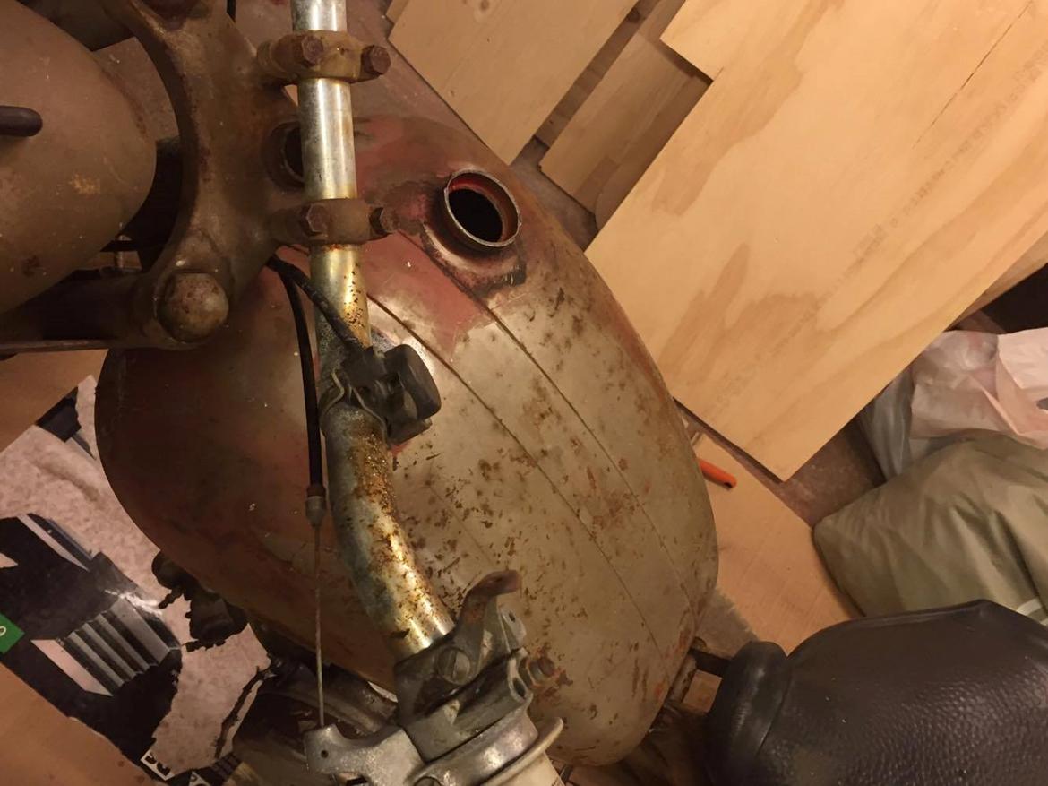 Husqvarna 118cc "Rödmyra"  - Så kom den hjem til den lille værksted. billede 4