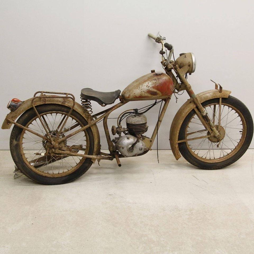 Husqvarna 118cc "Rödmyra"  - Sådan så den ud da jeg købte den af Motorius. billede 1