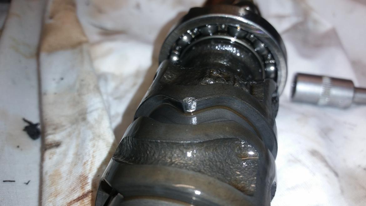 Motor / gearkasse skift af CBR 929 / 954 - Geartromlen skadet hvor den skal holde 4 gear. billede 19