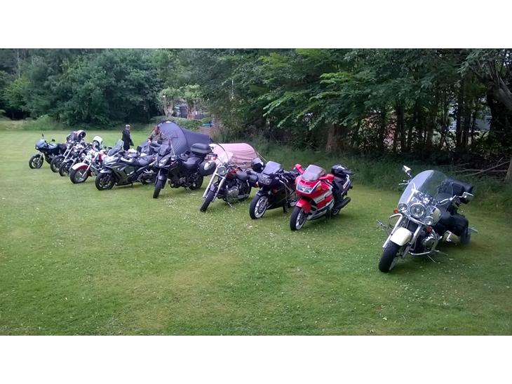 {{currentPhoto.altText}} billede {{currentPhoto.number}}