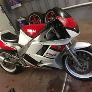 Yamaha fzr 1000 exup