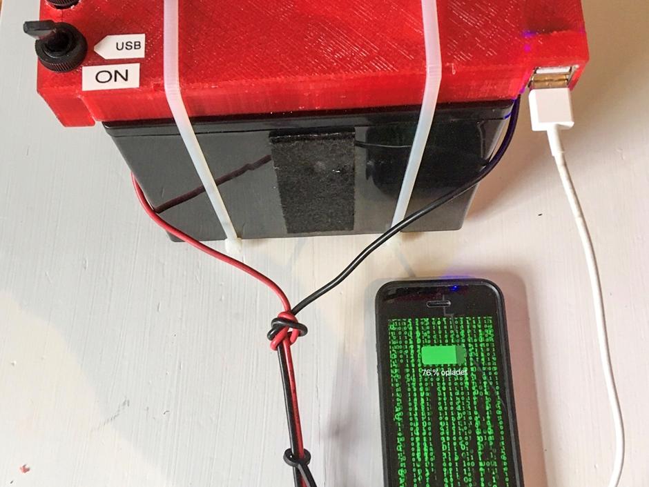 USB stik på ekstra batteri..