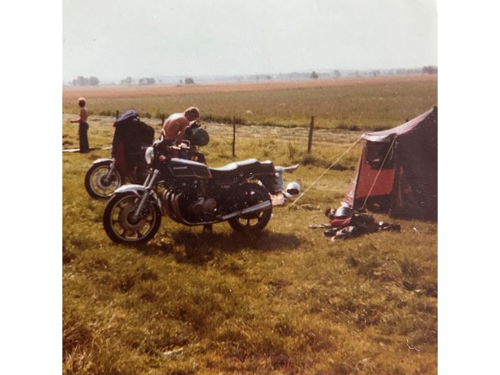 {{currentPhoto.altText}} billede {{currentPhoto.number}}