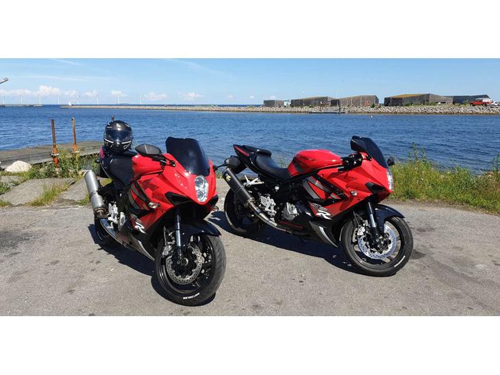 {{currentPhoto.altText}} billede {{currentPhoto.number}}