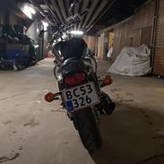 Suzuki VZ800 ombygning