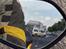 Ture omkring Bangkok. Honda NC750X og NX500 - . . . . . . . . . . . . . . . . . . . . . .. . . . . . . . . . . . . . . . . . . . . . .  . . .Personen i den gule bil mister herredømmet og rammer pickupen i venstre vejbane. De spinner begge rundt.