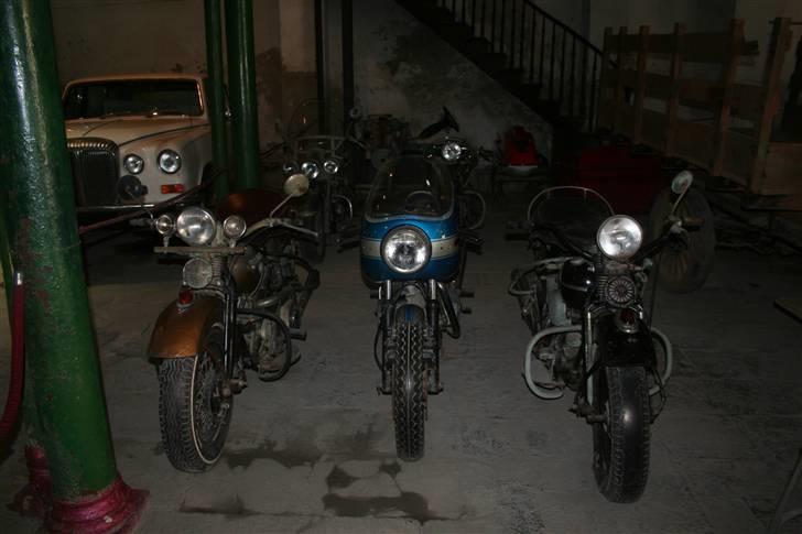 Cuba billeder 2 - Med motorcykler :-) - Mange gamle cykler - i mere eller mindre falde-færdig stand.... billede 2