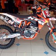 Jesper J