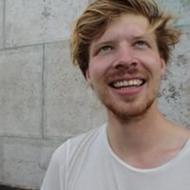 Simen E
