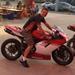 Eftersøgning ZX9R hvid m/ blå stafferinger ..