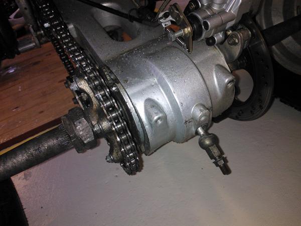 Hyosung te450 løs kæde, men kan ikke strammes?
