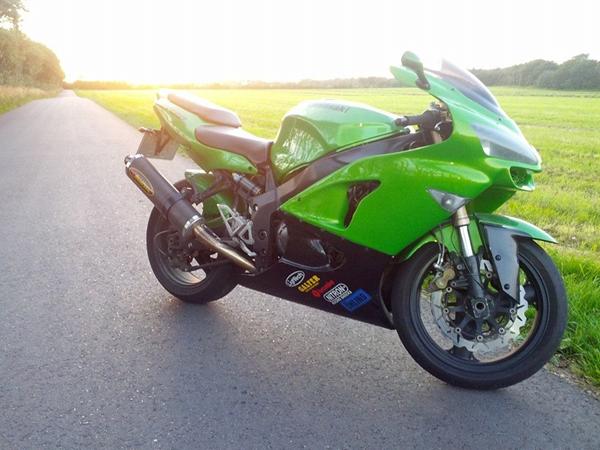 Stjålet Kawasaki zxr, med ninja skjolde