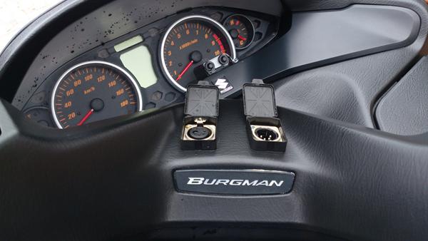 Autoradiomontering på Burgman AN 400