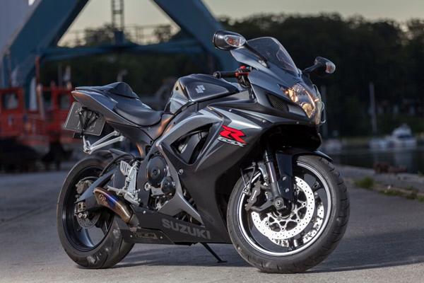 Suzuki Gsx-r K7 - Farvekode