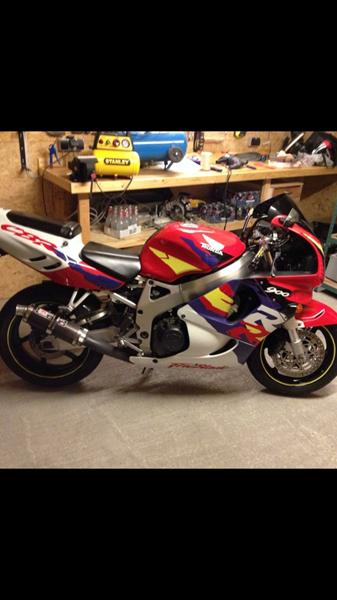 CBR 900 SC33