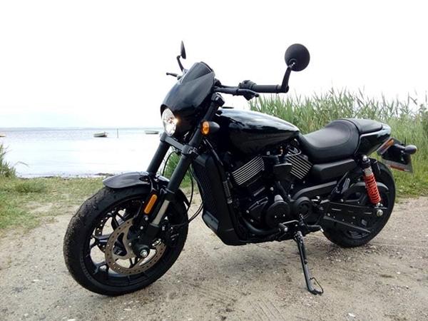 Prøvekørt HD's 750 Street Rod.