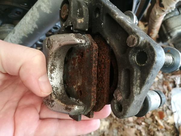 Bremseklodser, TU250