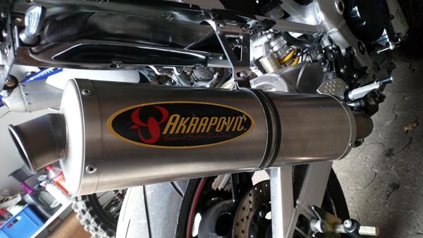 Akrapovic Muffler Orginal el Uorginal 