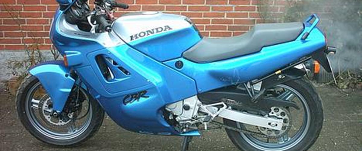 Honda cbr 600 f1