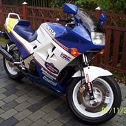 Honda VFR750F *SOLGT*