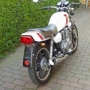 Yamaha xj 550